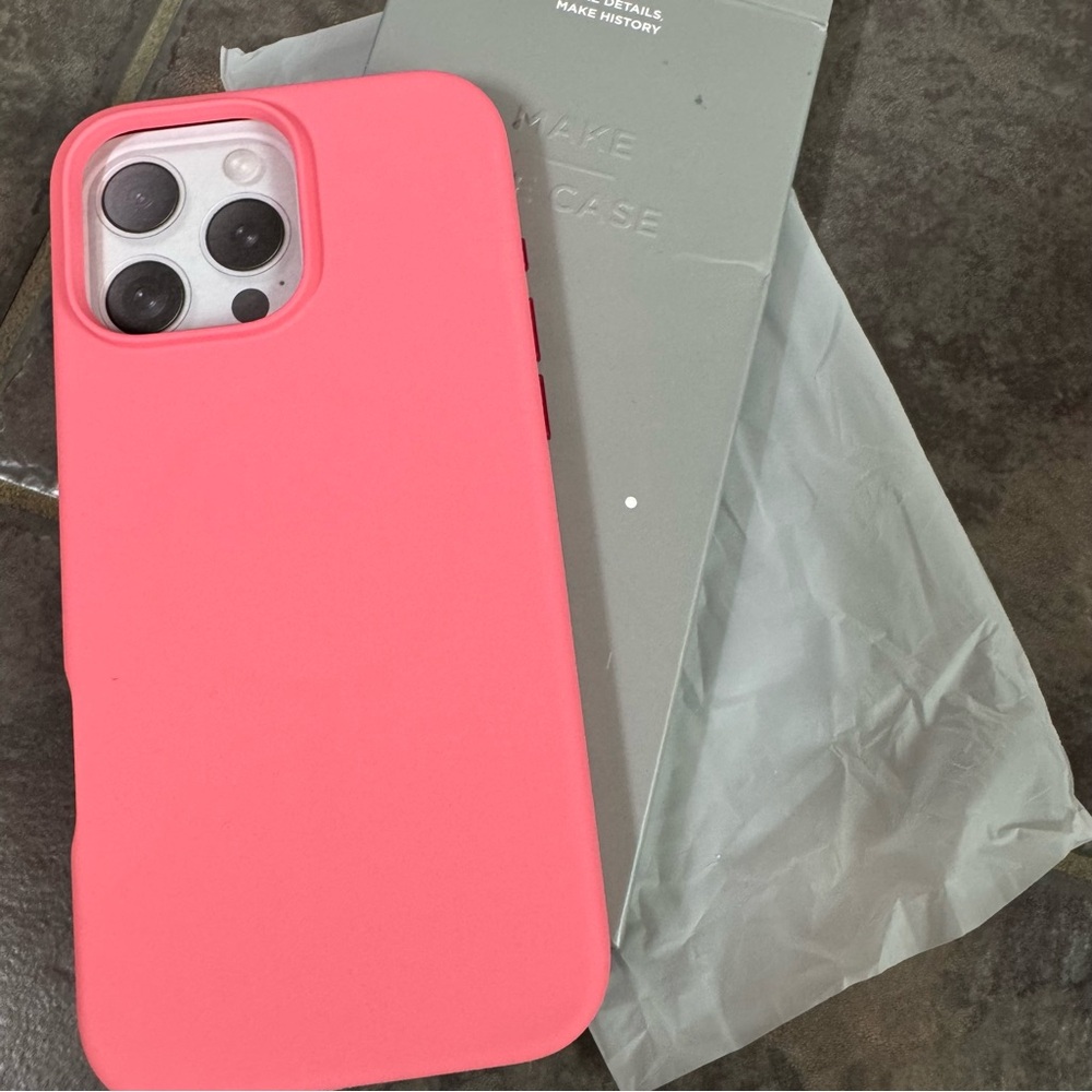 iPhone 16 Pro Max Silicone Phone Case New in box